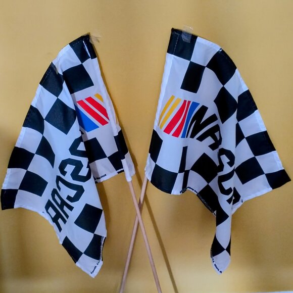 Nascar Racing Flags Wincraft Checkered Last Minuts Gifts Giftful- for-Him - Picture 4 of 8